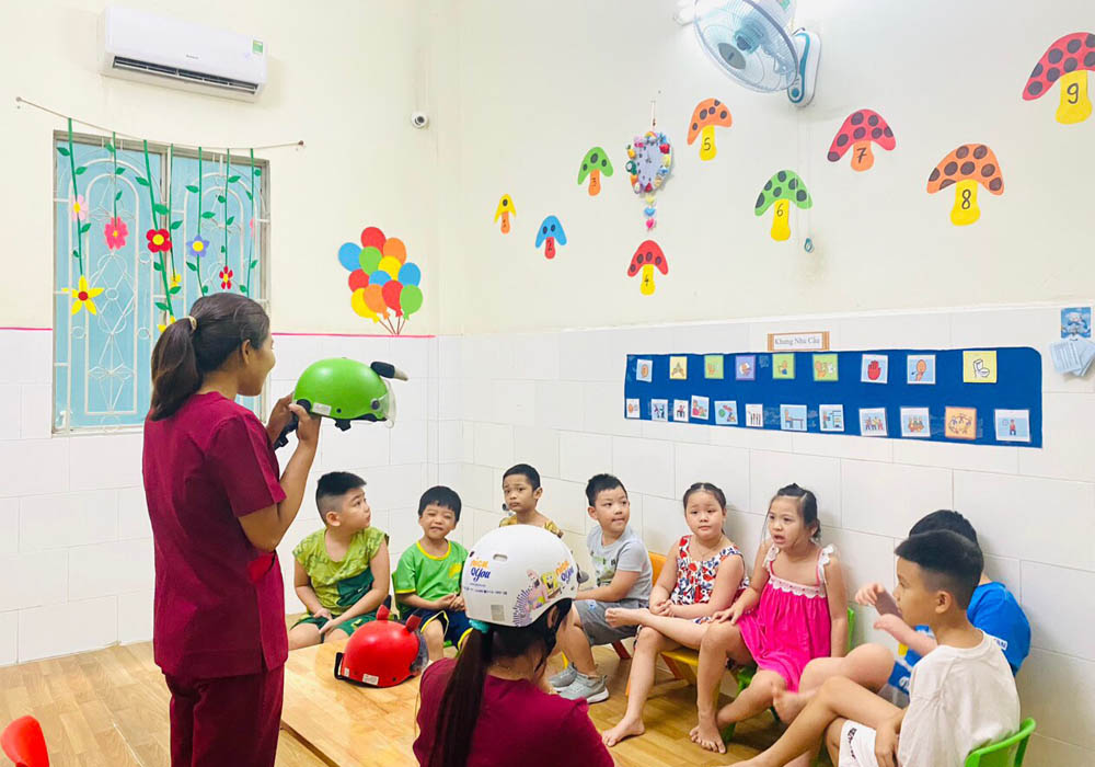 Be-tim-hieu-ve-luat-giao-thong