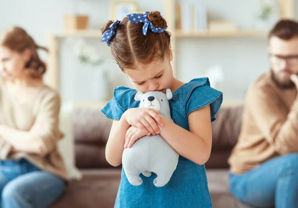 Hau-qua-cua-viec-lam-thay-cho-tre-moi-viec